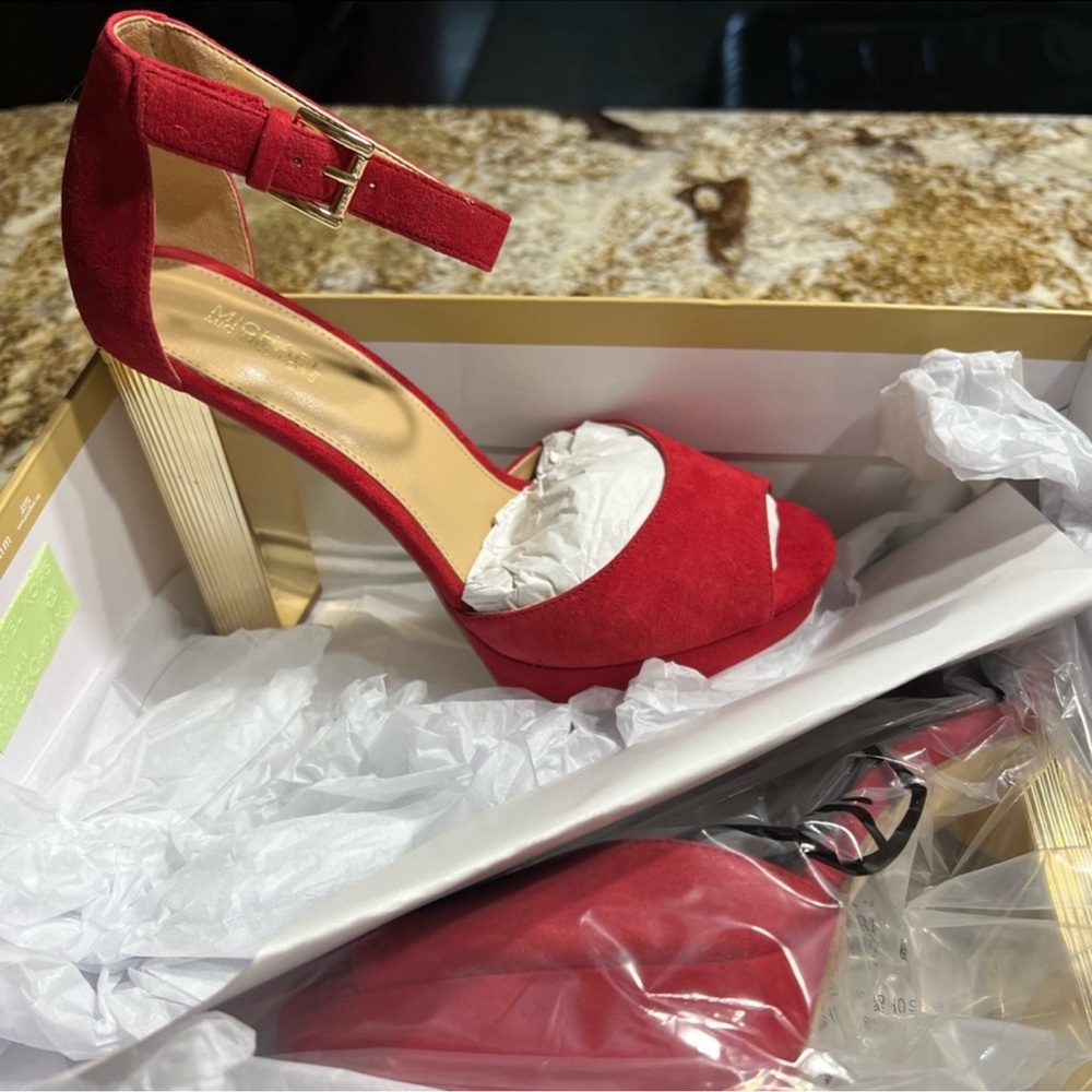 Michael Kors platform heels size 7.5